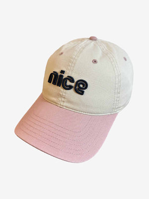 Casquette de baseball à lettres colorées
