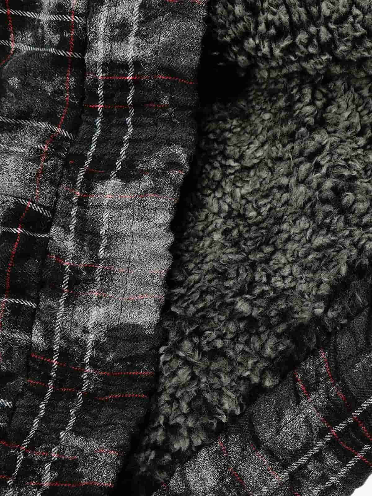 Winter Camouflage Puffer Jacket with Detachable Faux Fur Hood - Perfect for Outdoor Adventures 