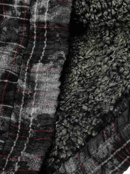 Winter Camouflage Puffer Jacket with Detachable Faux Fur Hood - Perfect for Outdoor Adventures 