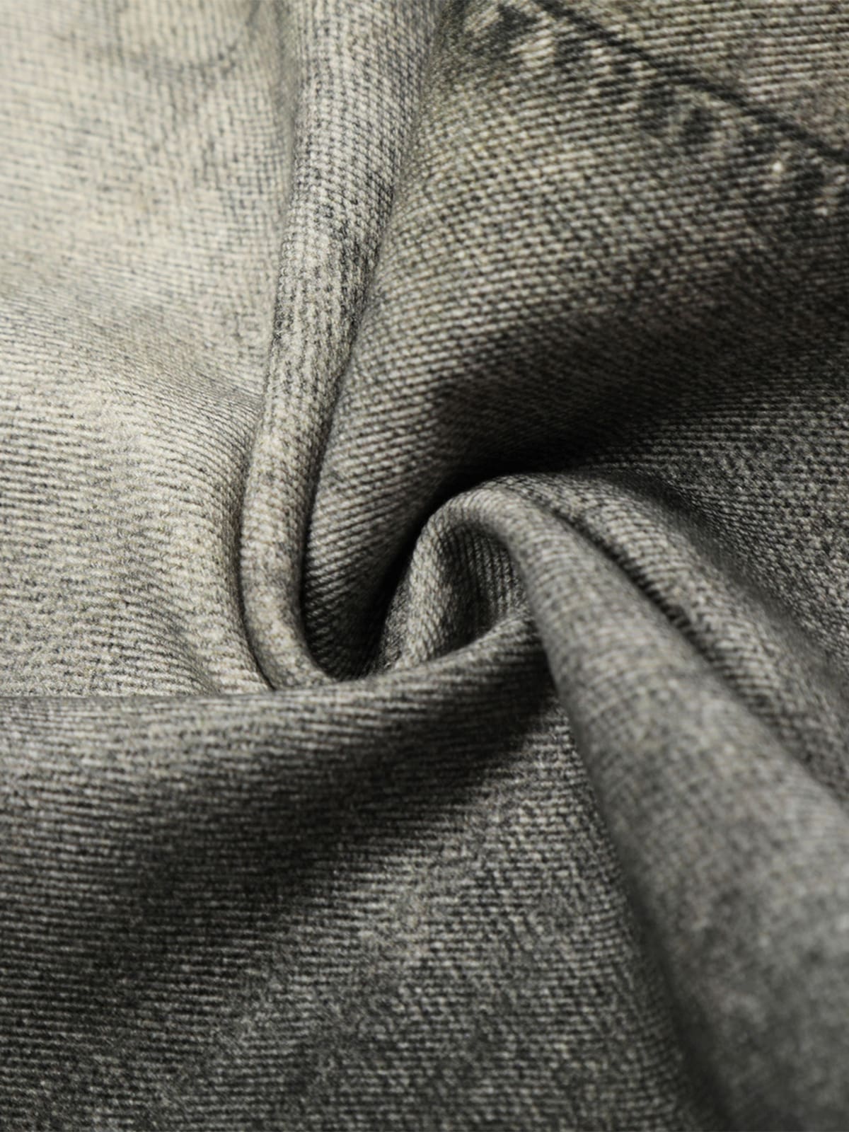 Wide-Leg Denim Trousers with Distressed Look for Modern Fashionistas 