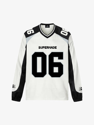 Sporty Long Sleeve Jersey with Bold Number Design for Active Enthusiasts 