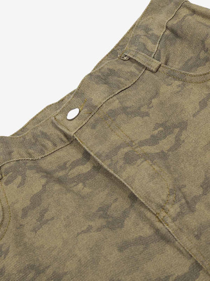 Camouflage Utility Cargo Shorts for Men - Perfect for Outdoor Adventures 
