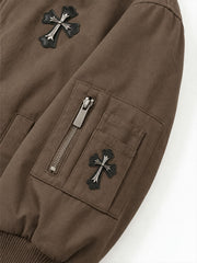 Chaqueta bomber extragrande desgastada con cuello de piel sintética bordado