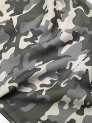 Pantaloni della tuta larghi a coste con risvolto in vita e stampa mimetica a barile