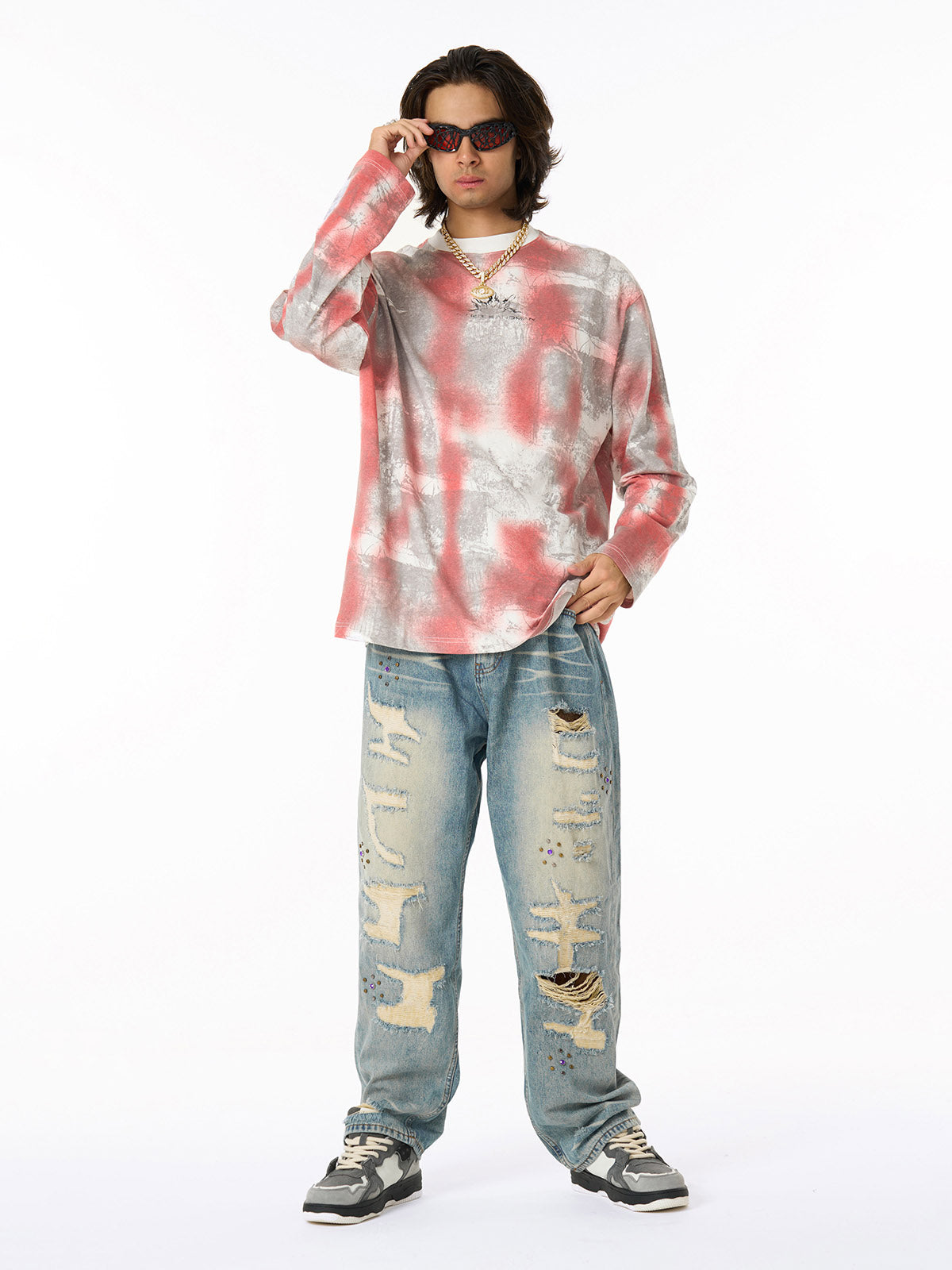 Distressed Denim Jeans with Embellished Patches and Bold Lettering - Perfect for Trendy Streetwear 