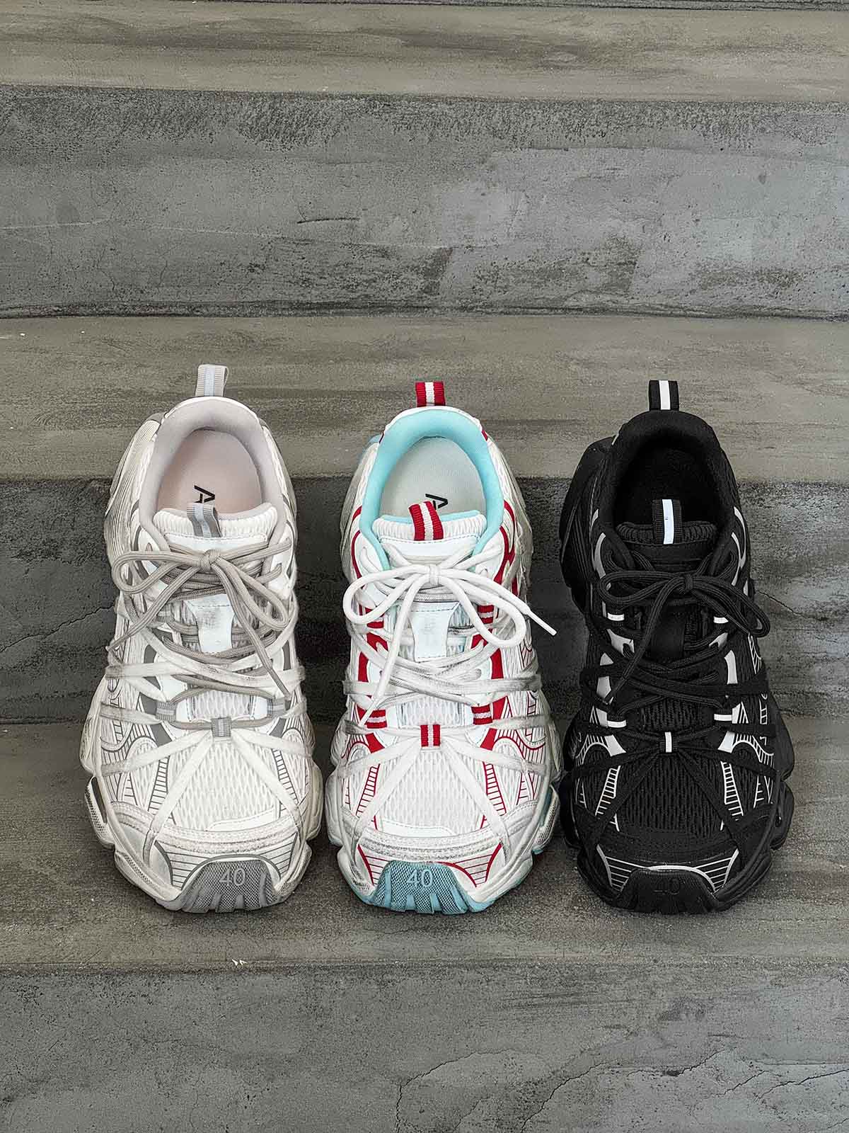 Height-Enhancing Sneakers with 7.0cm Invisible Lift for Everyday Wear 