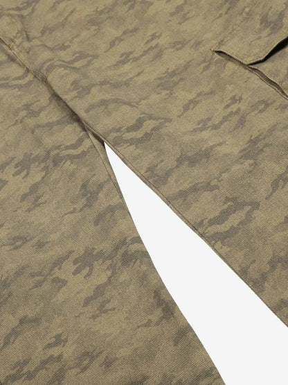 Camouflage Utility Cargo Shorts for Men - Perfect for Outdoor Adventures 