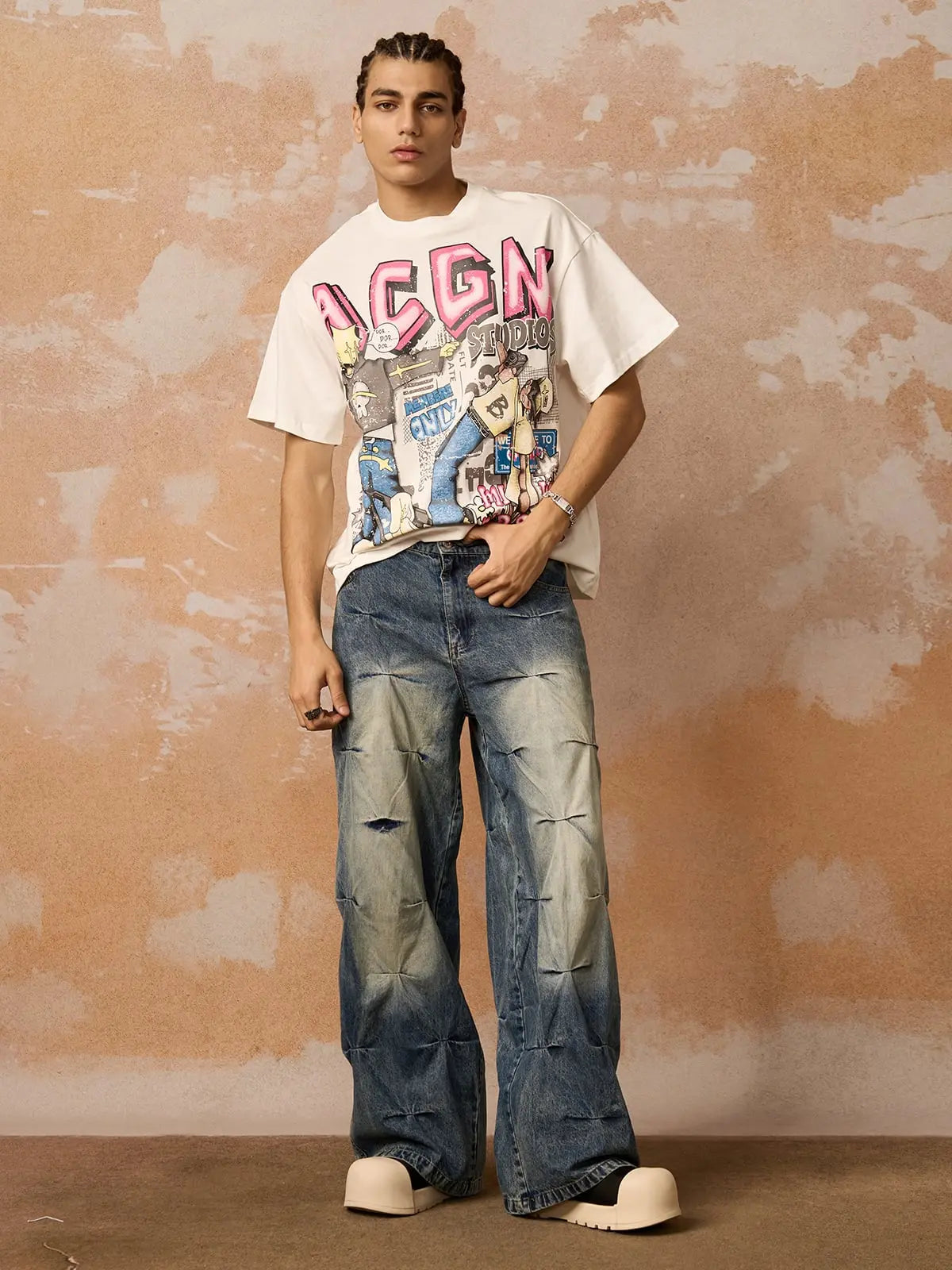 Distressed Washed Pleated Jeans 