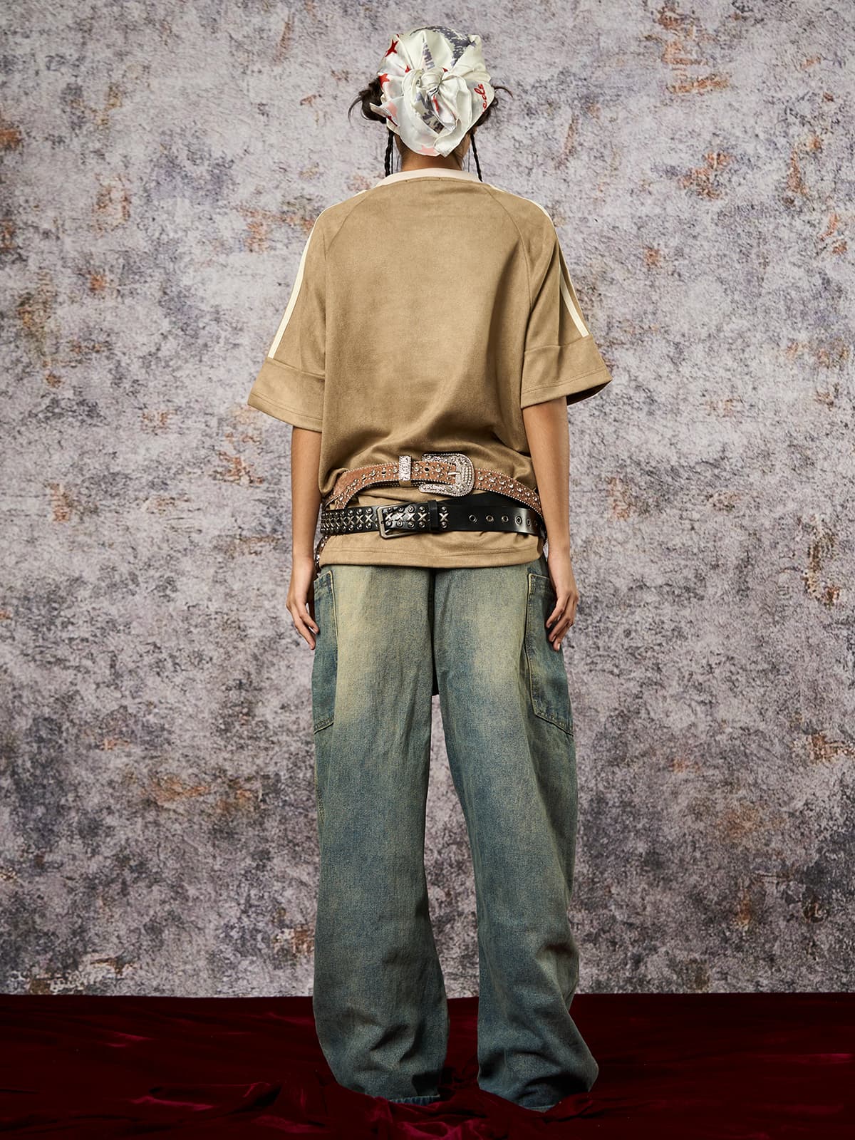 Suede Contrast Color Spliced Letter Embroidery Oversize T-shirt - 2462 