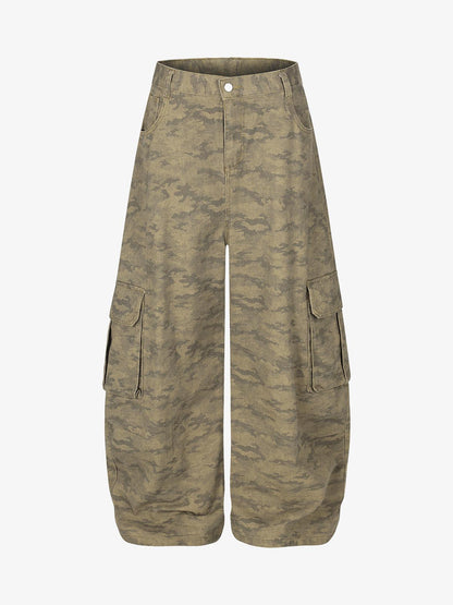 Camouflage Utility Cargo Shorts for Men - Perfect for Outdoor Adventures 