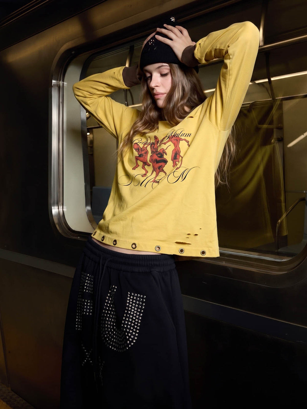 Langarmshirt mit Teufelsgrafik und Farbblock-Design