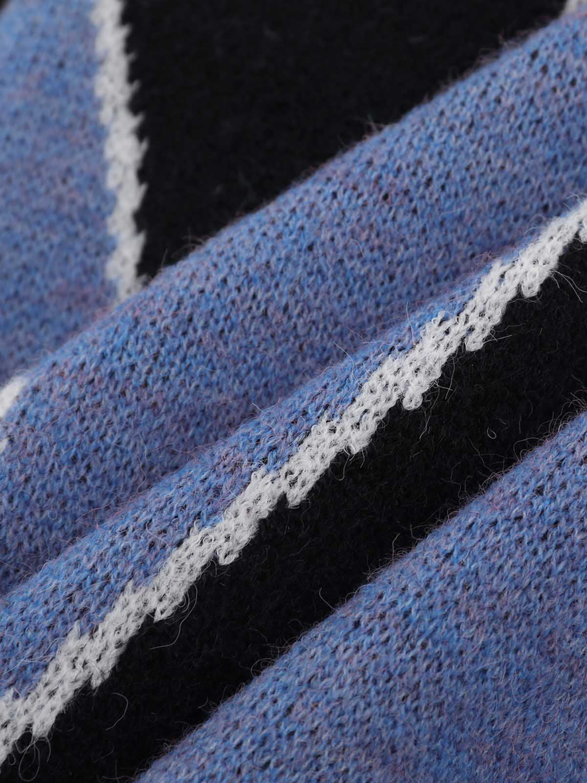 Contrast Panel Embroidered Polo Knit Sweater
