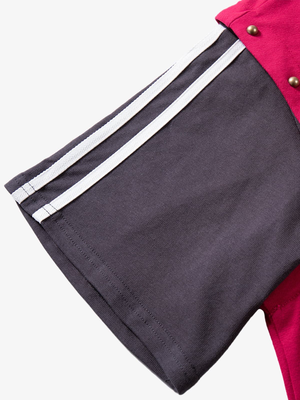 2025 Spring/Summer Graphic T-Shirt with Bold Number Design 