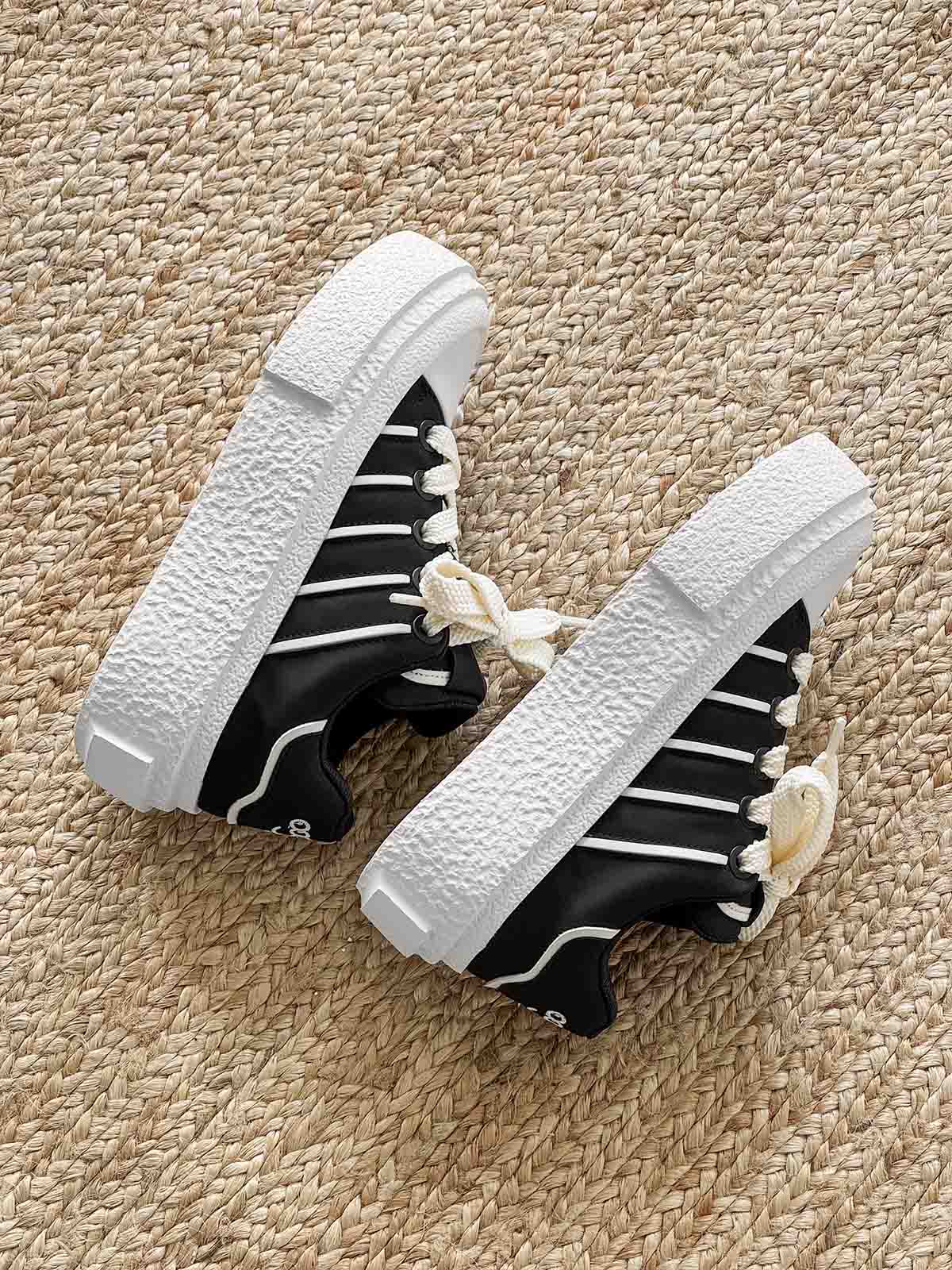 Hidden Height-Boosting Sneakers with Stylish Platform Design 