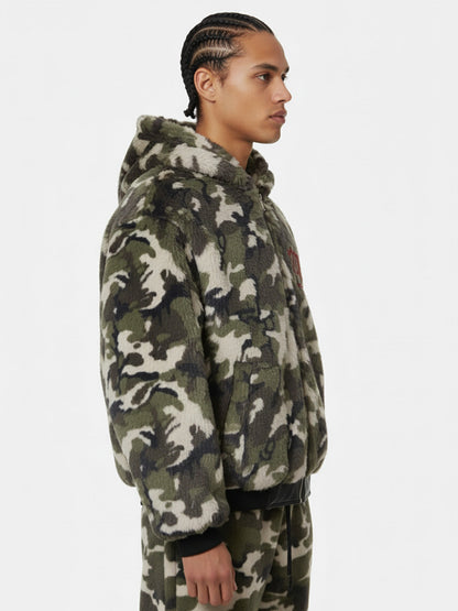 SUPM Letter Embroidery Camouflage Faux Fur Quilted Set