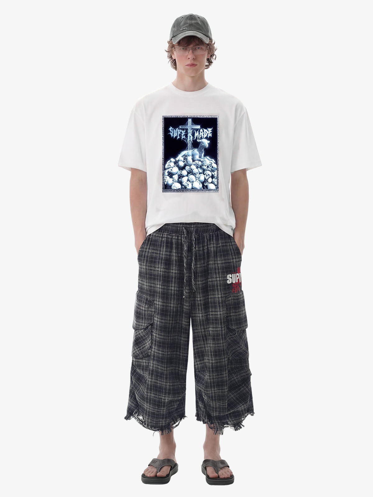 Plaid Linen-Blend Distressed Cargo Cropped Pants 