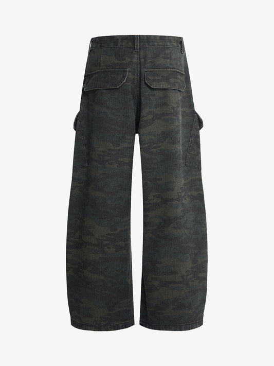 Stylish Pinstripe Wide-Leg Trousers for Modern Elegance 