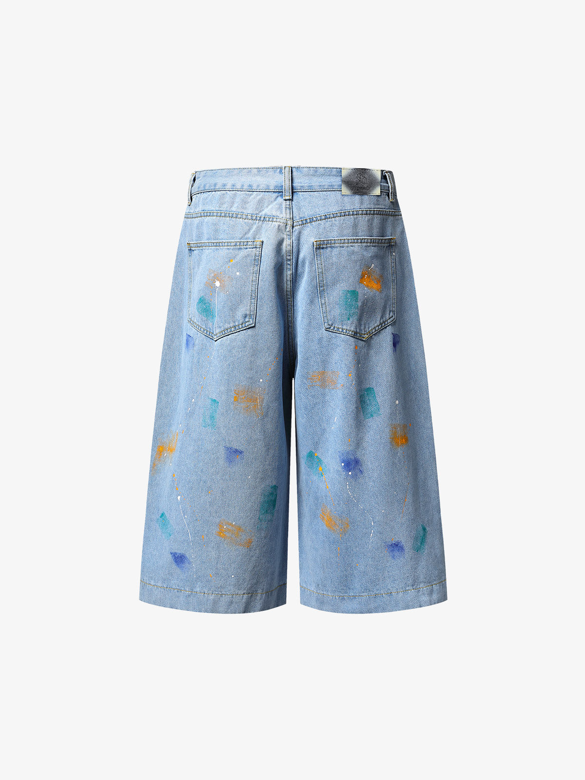 Jeansshorts mit Farbspritzermuster und weitem Bein