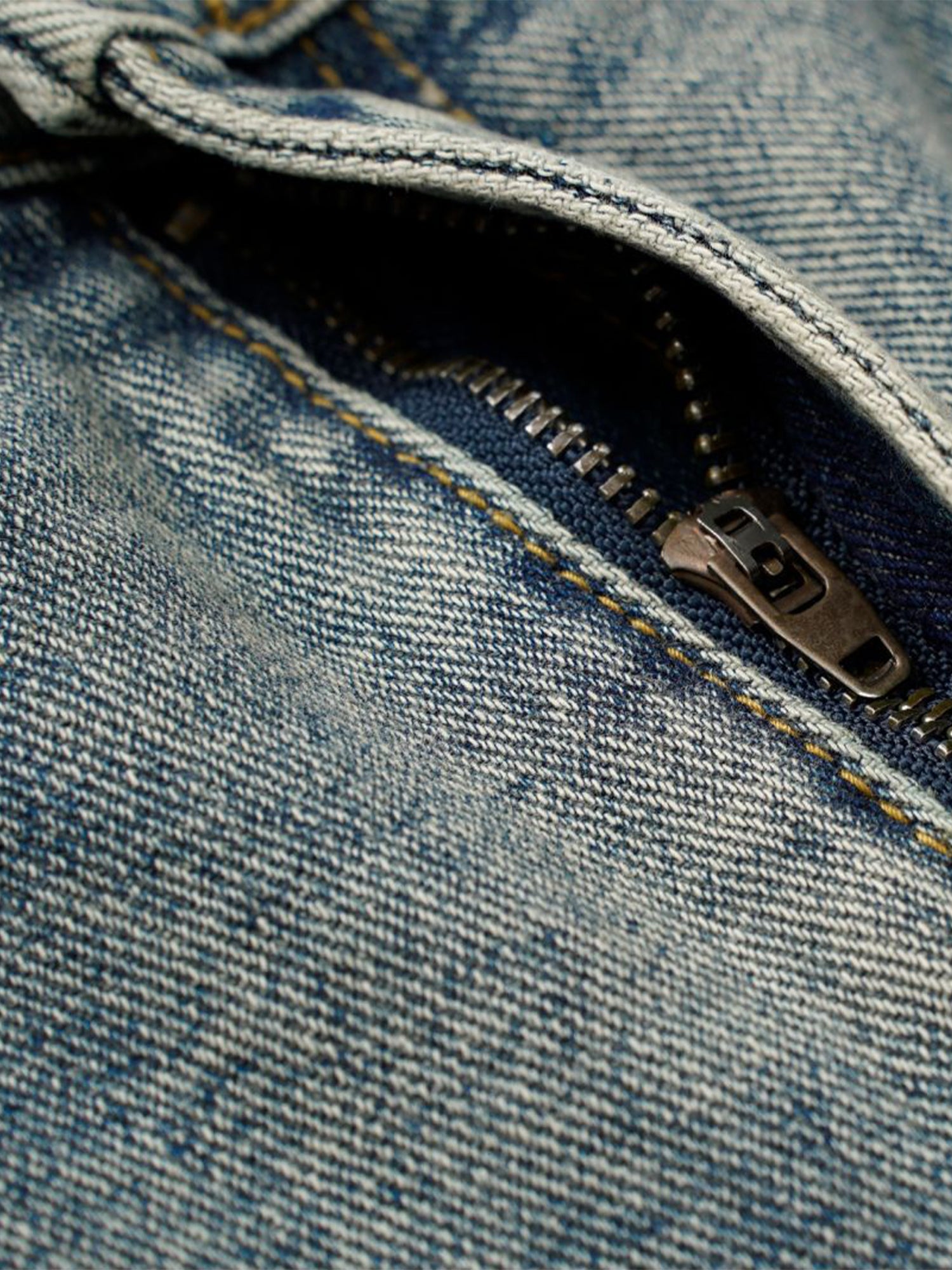 Washed Distressed Deconstructed Split Barrel Jeans - 2359