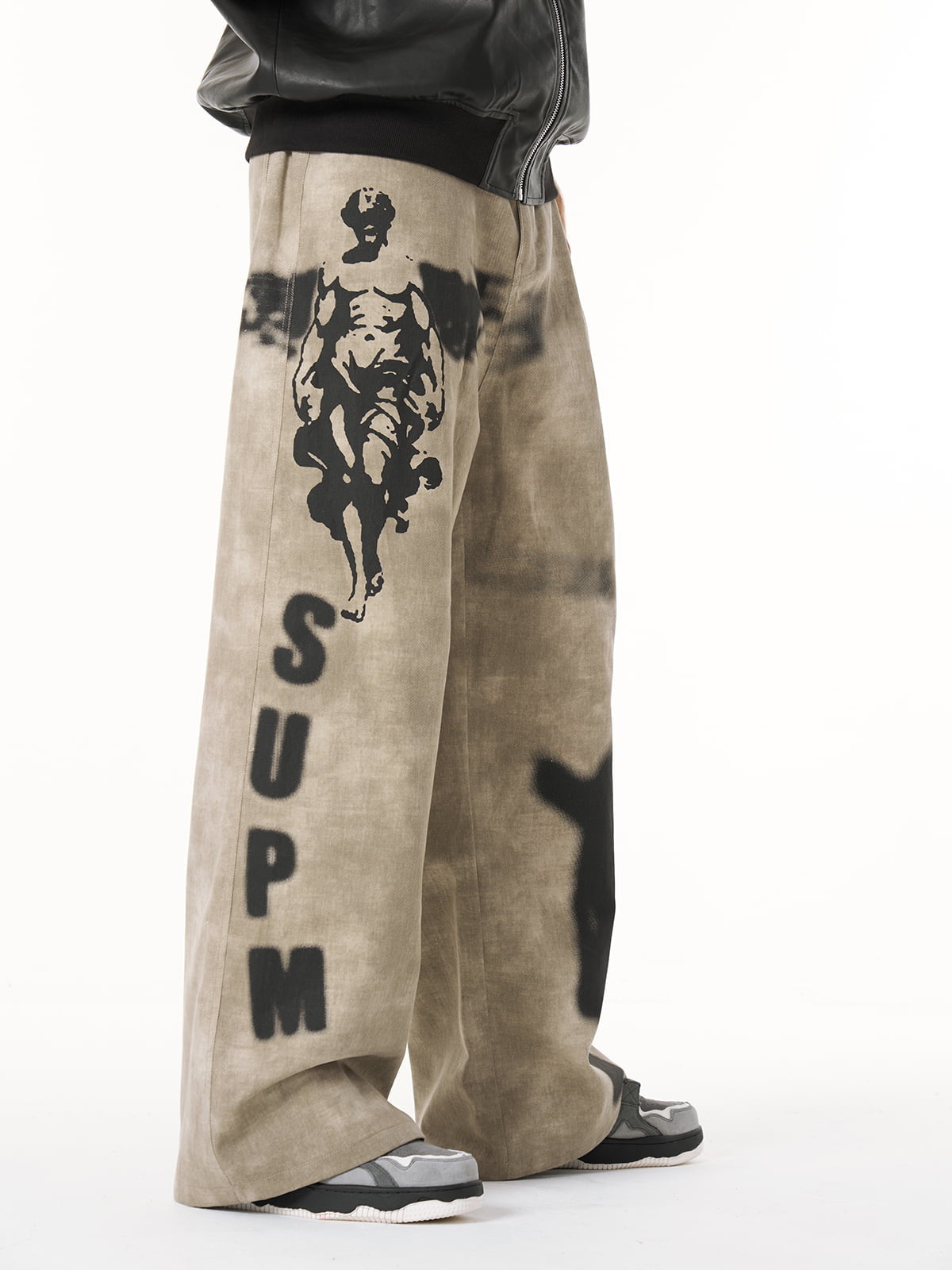 Large Cross Angel Print Distressed Jeans 