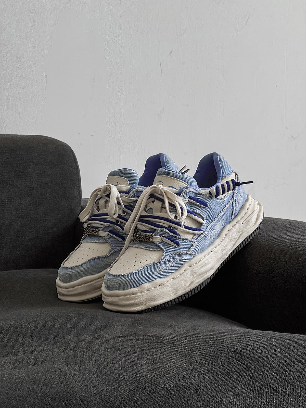Stylish Denim-Style Sneakers for Everyday Wear 