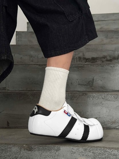 Stylish Velcro Strap Sneakers for Everyday Wear 
