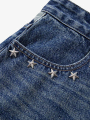Pantaloncini di jeans con ricami a stella e rivetti