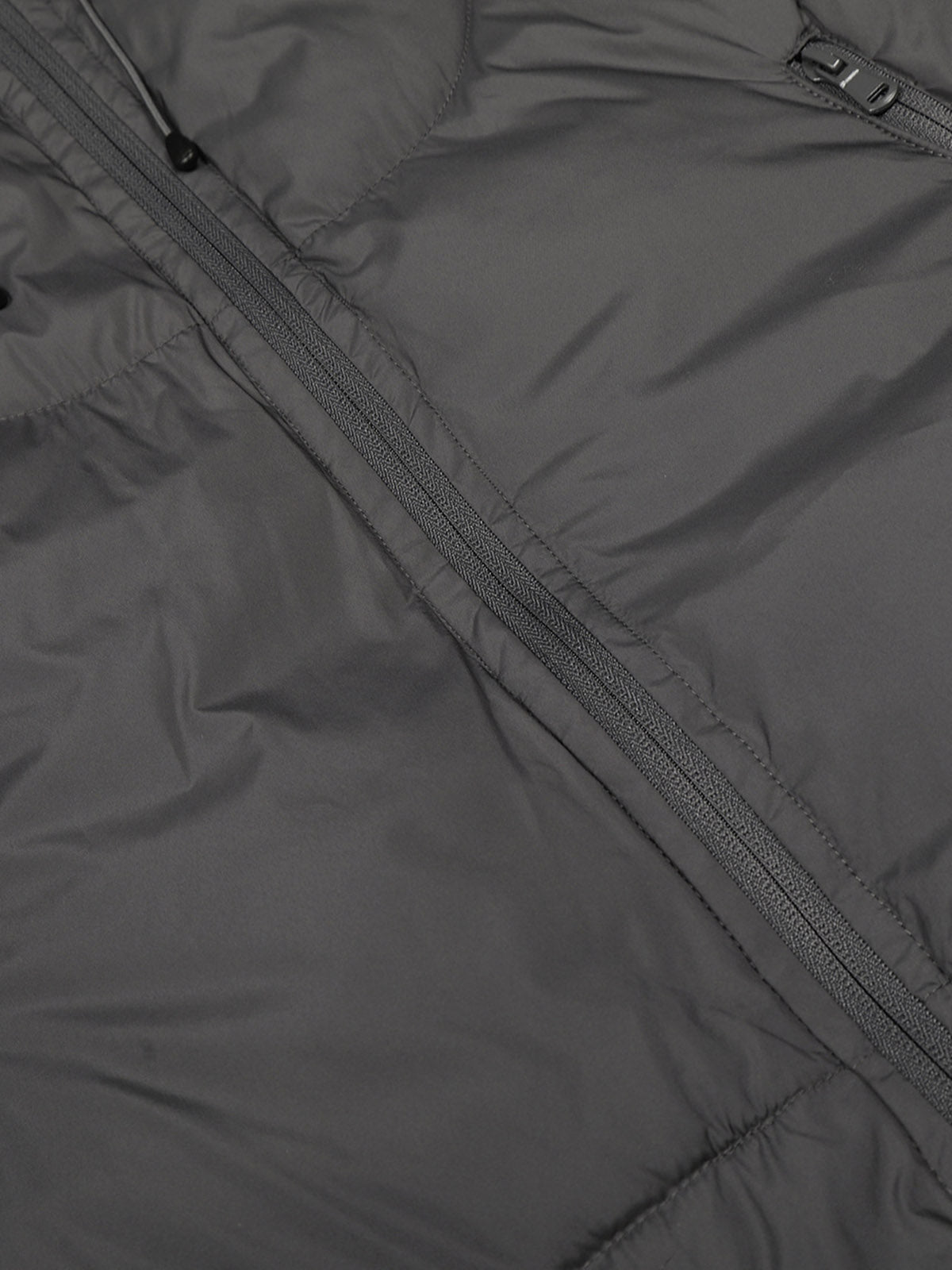 Lightweight Hooded Puffer Jacket for Winter and Fall - Essential Outdoor Wear with Adjustable Drawstring 
