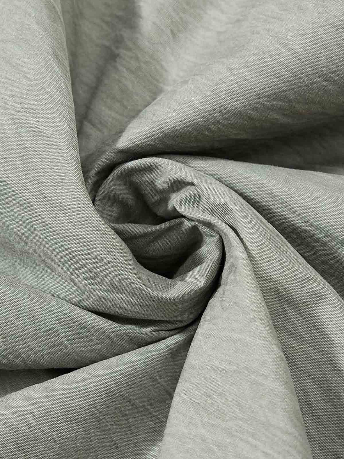 Camouflage Pattern Hoodie for All-Season Comfort and Style 