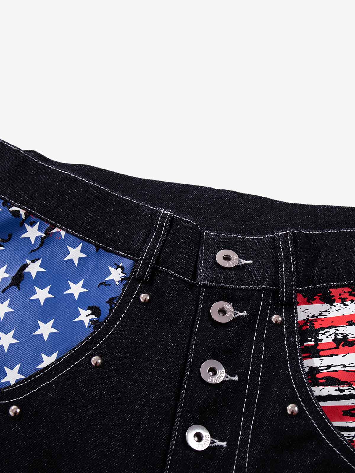 Jeans mit Grafik und mehreren Knöpfen