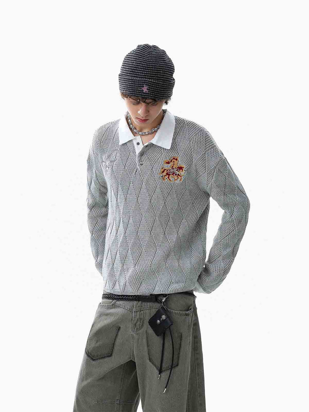 Retro Contrast Collar Embroidery Knit Sweater 