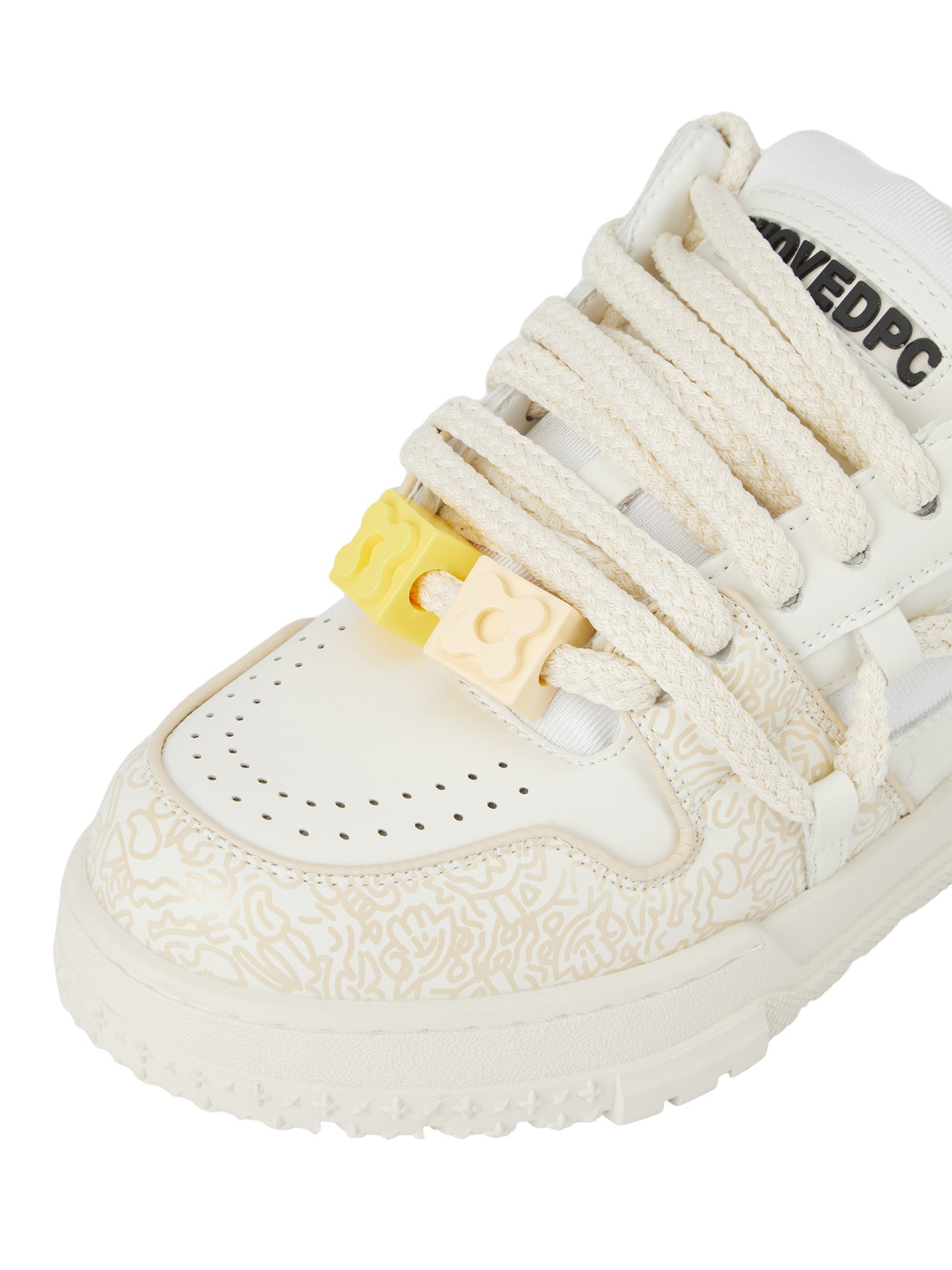 Everything Goes With Casual Sneakers Thesupermade