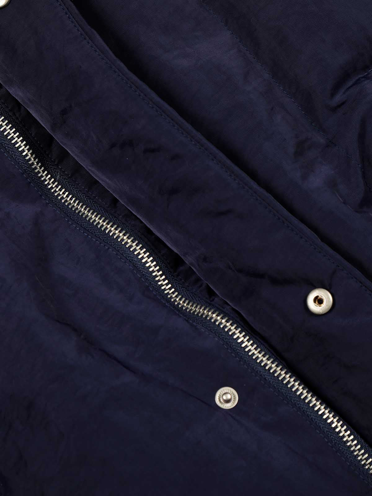 Warmth-Enhancing Faux Fur Collar Vest for Winter Outdoors 