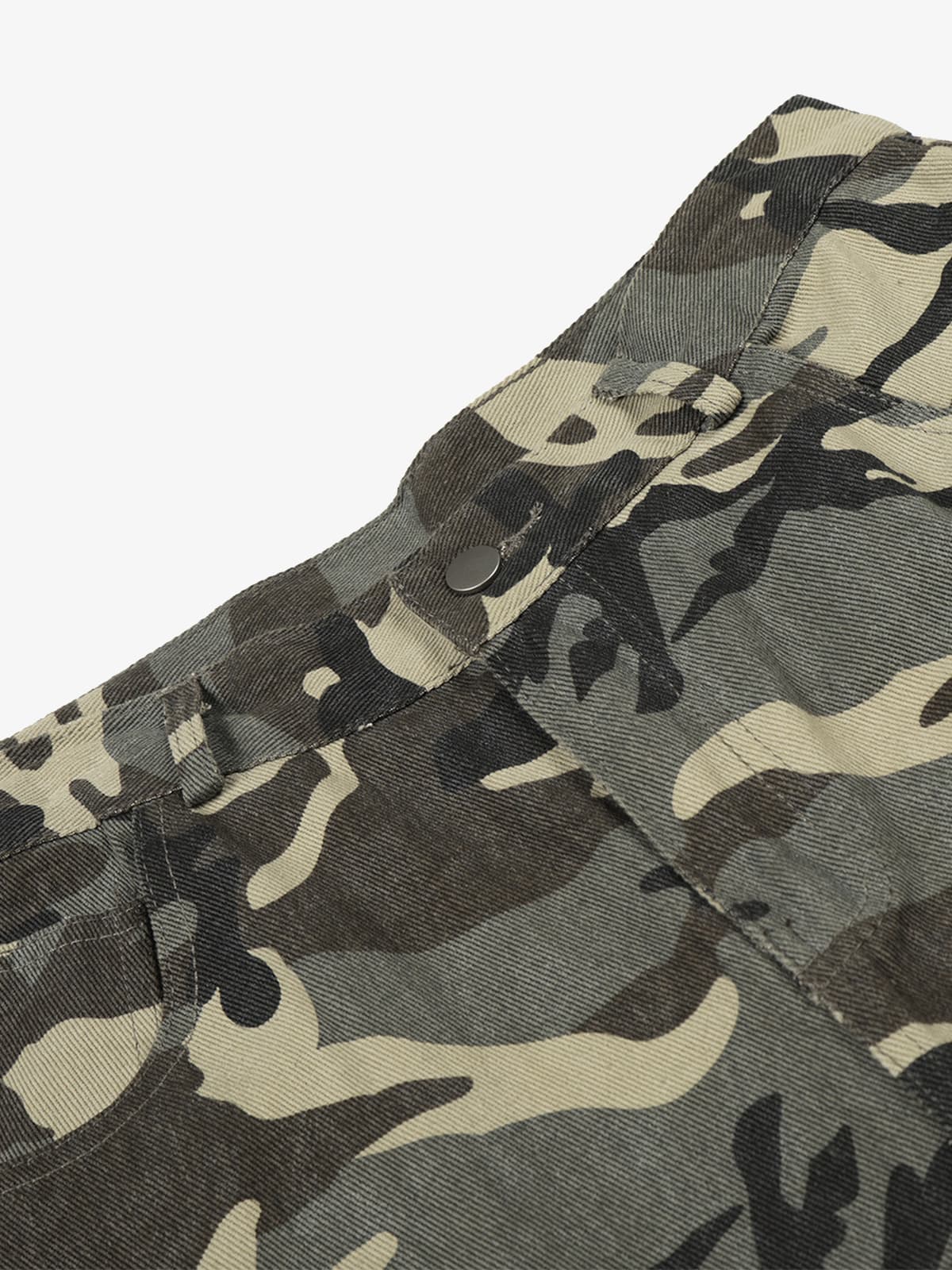 Camouflage Cargo Pants with Star Accents - Perfect for Casual and Outdoor Adventures 