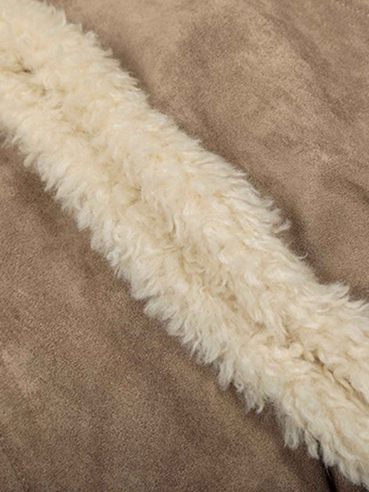 Stylish Faux Fur Collar Jacket for Men and Women - Trendy Design with High-Quality Finish 