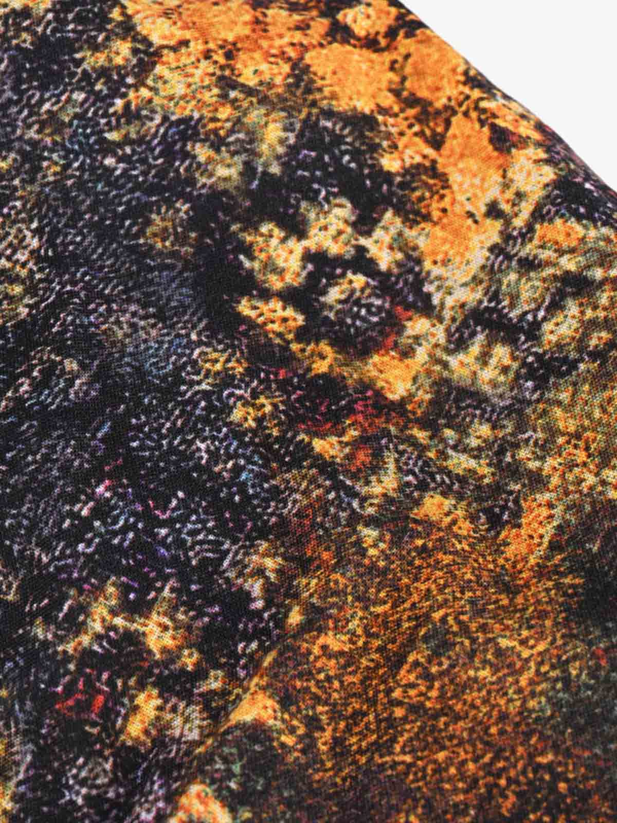 Edgy Spike-Embellished Sunglasses for Bold Fashion Statements 