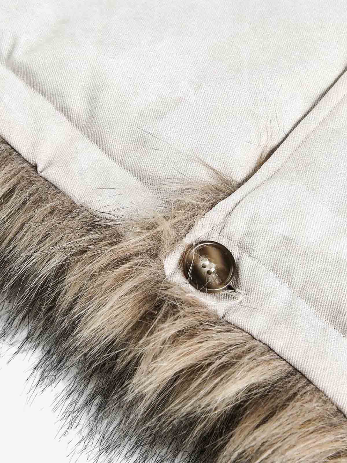 Winter Essential Faux Fur Trimmed Puffer Jacket with Arrow Buckle Design 