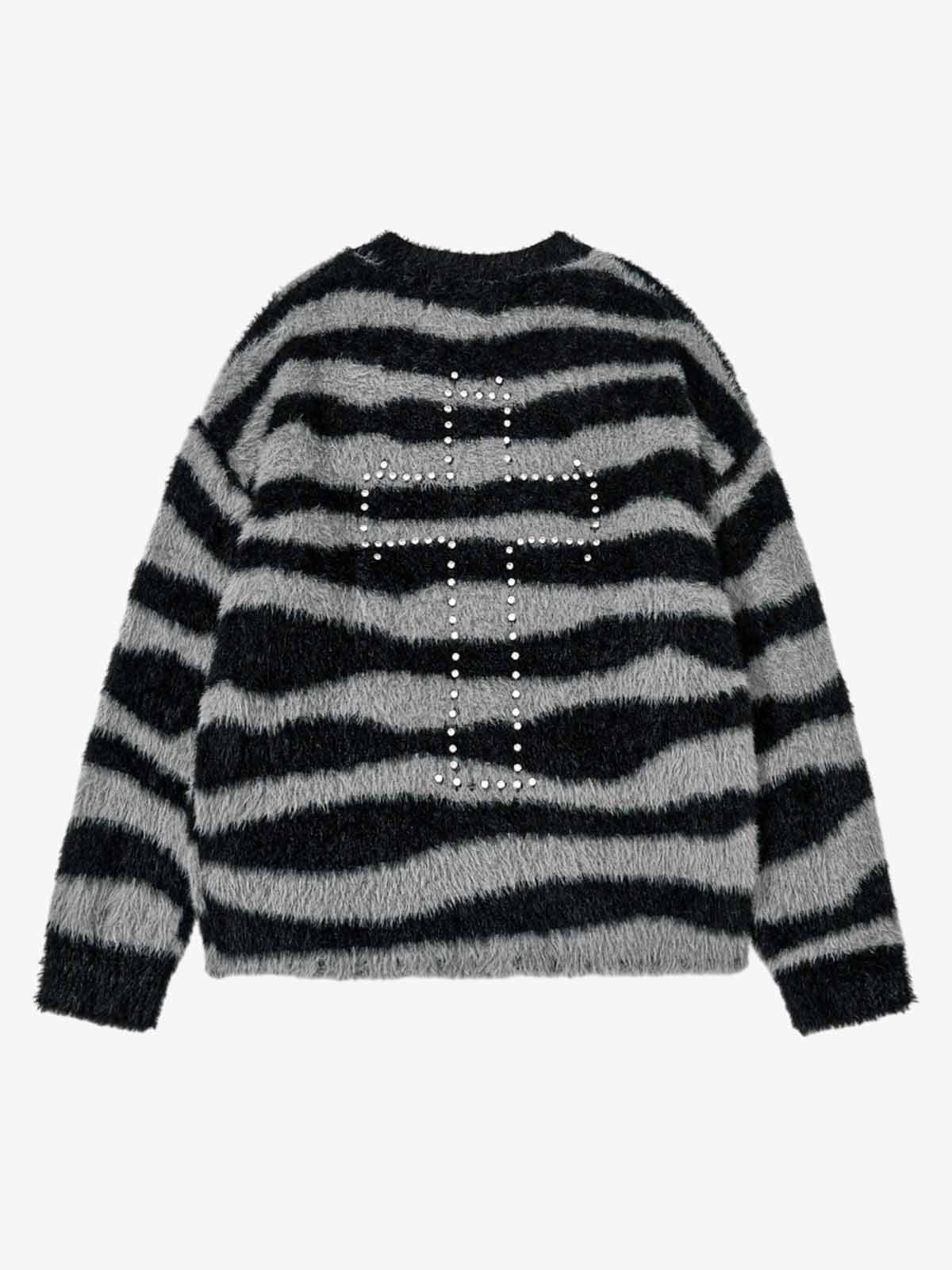 Plaid Lined Denim Jacket for Casual and Outdoor Use 