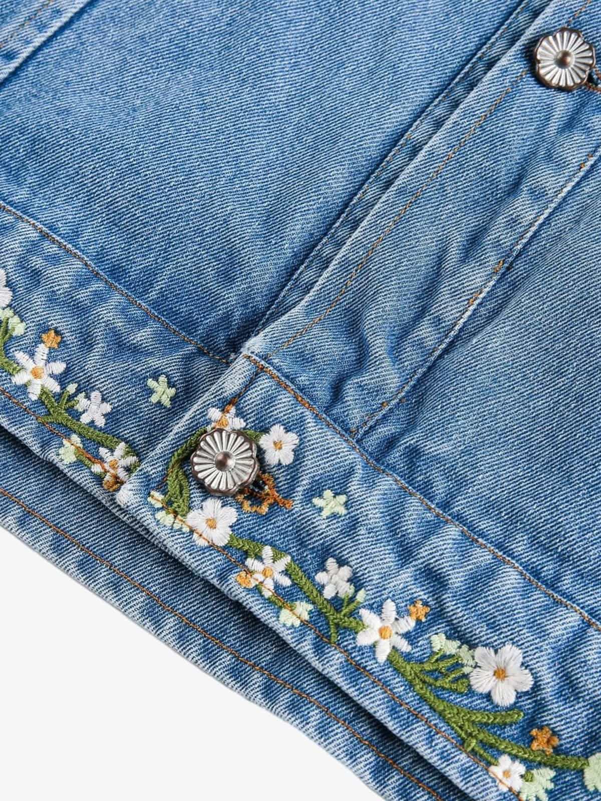 Embroidered Floral Denim Jacket - Perfect for Spring and Casual Outings 