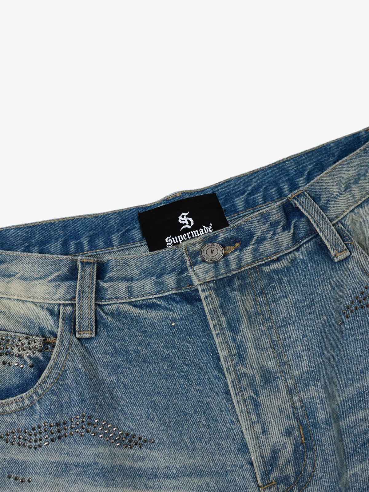 Mountain Motif Bermuda Shorts