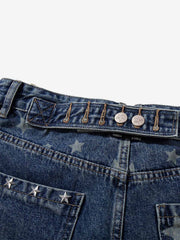 Pantaloncini di jeans con ricami a stella e rivetti