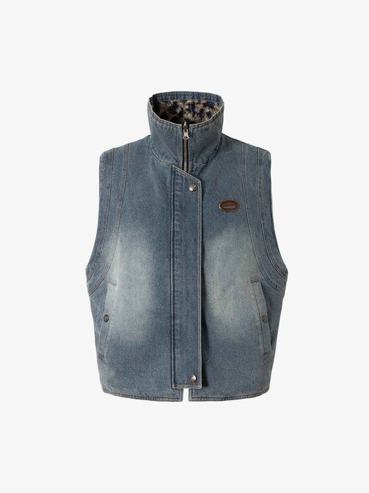 Warmth-Enhancing Faux Fur Collar Vest for Winter Outdoors 