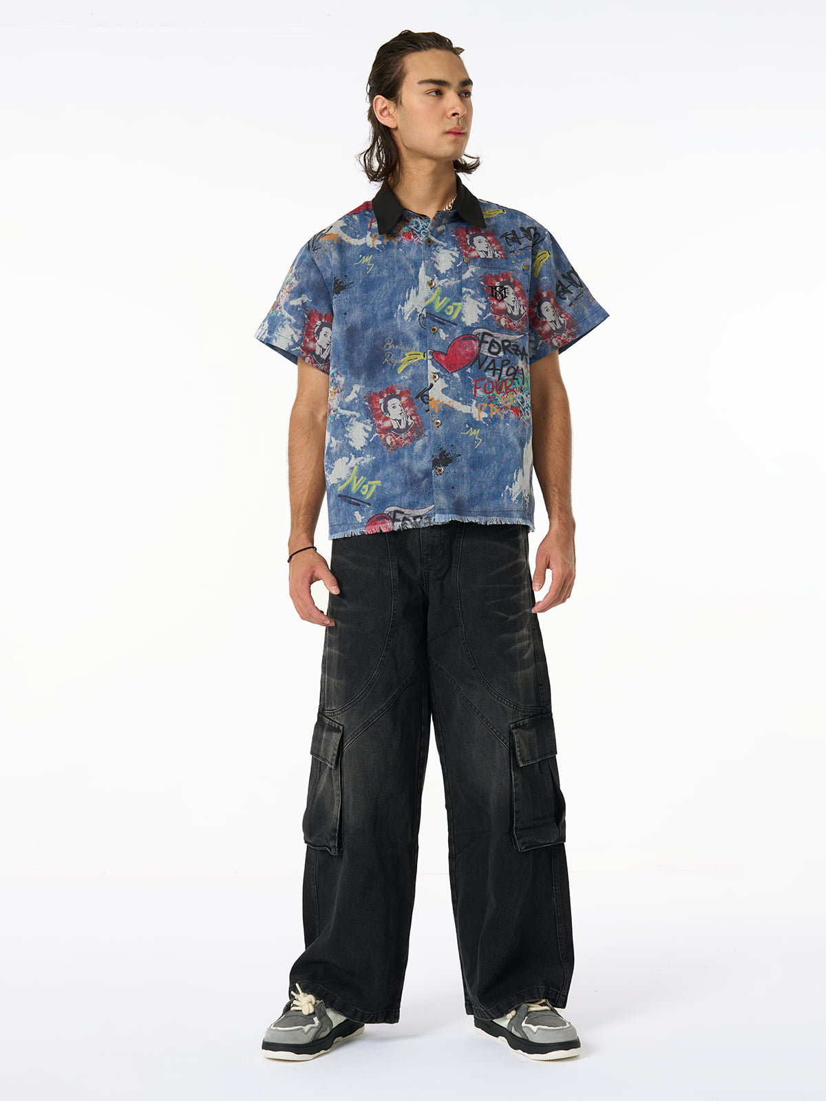 Washed Distressed Multi-Pocket Cargo Jeans 