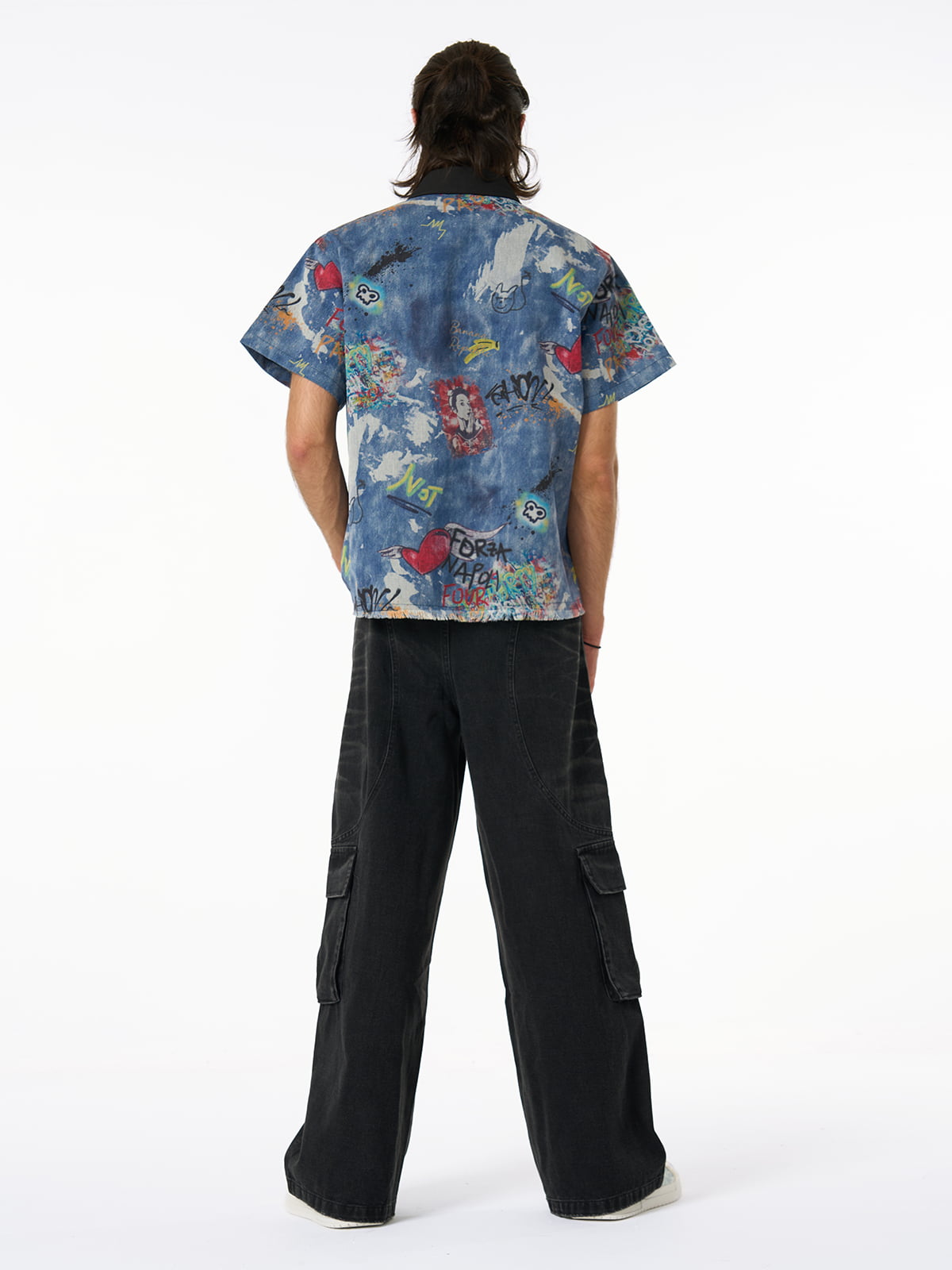Washed Distressed Multi-Pocket Cargo Jeans 
