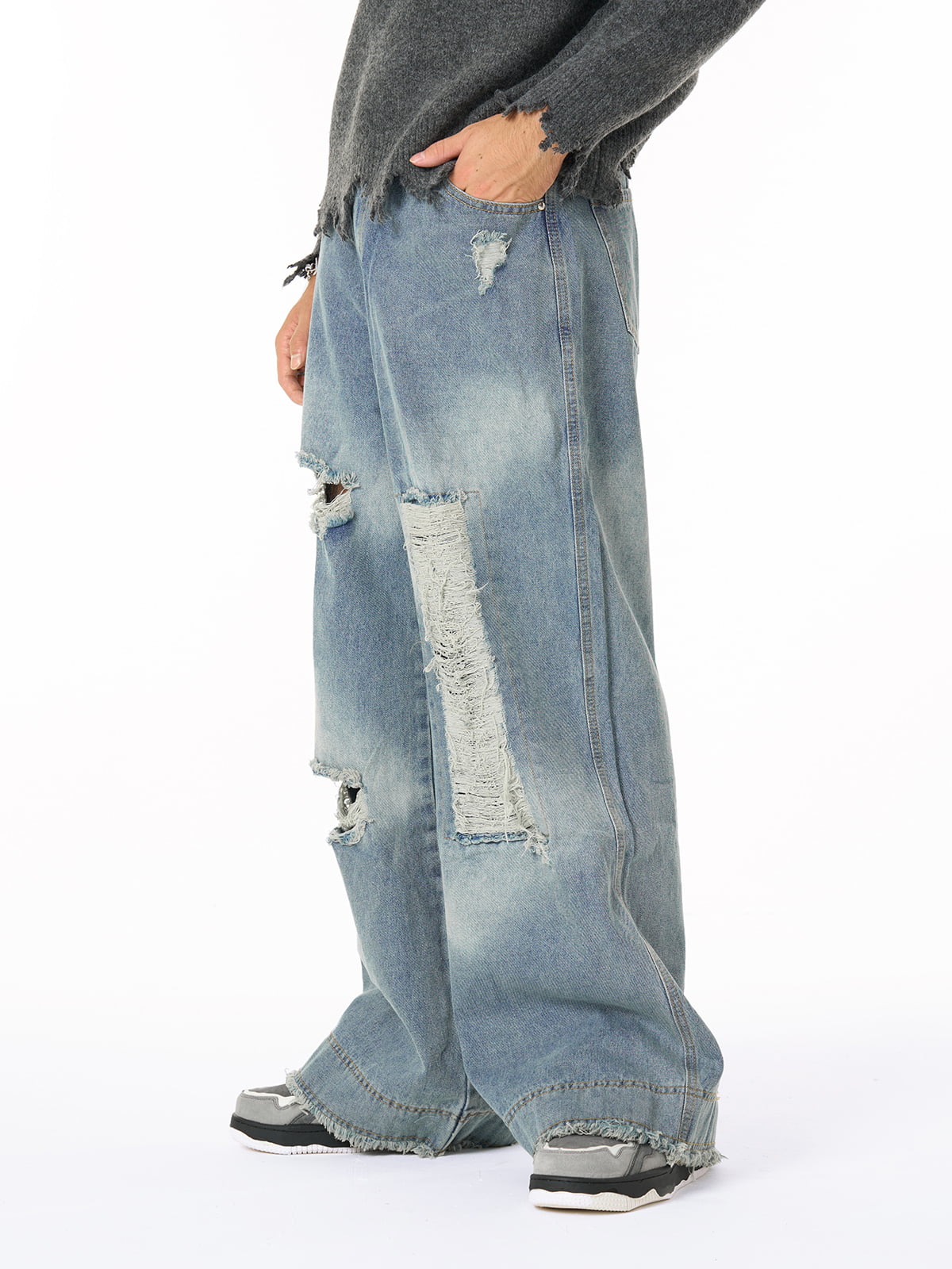 Thesupermade Washed Ripped Baggy Jeans 