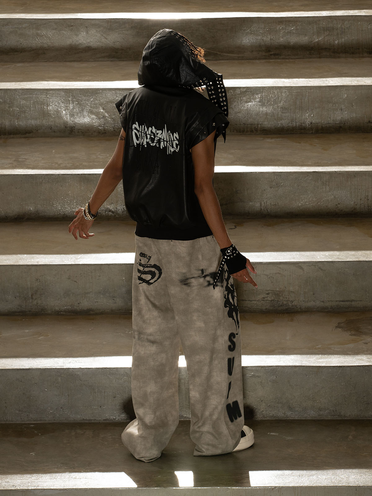 Original Large Cross Angel Print Distressed Jeans 