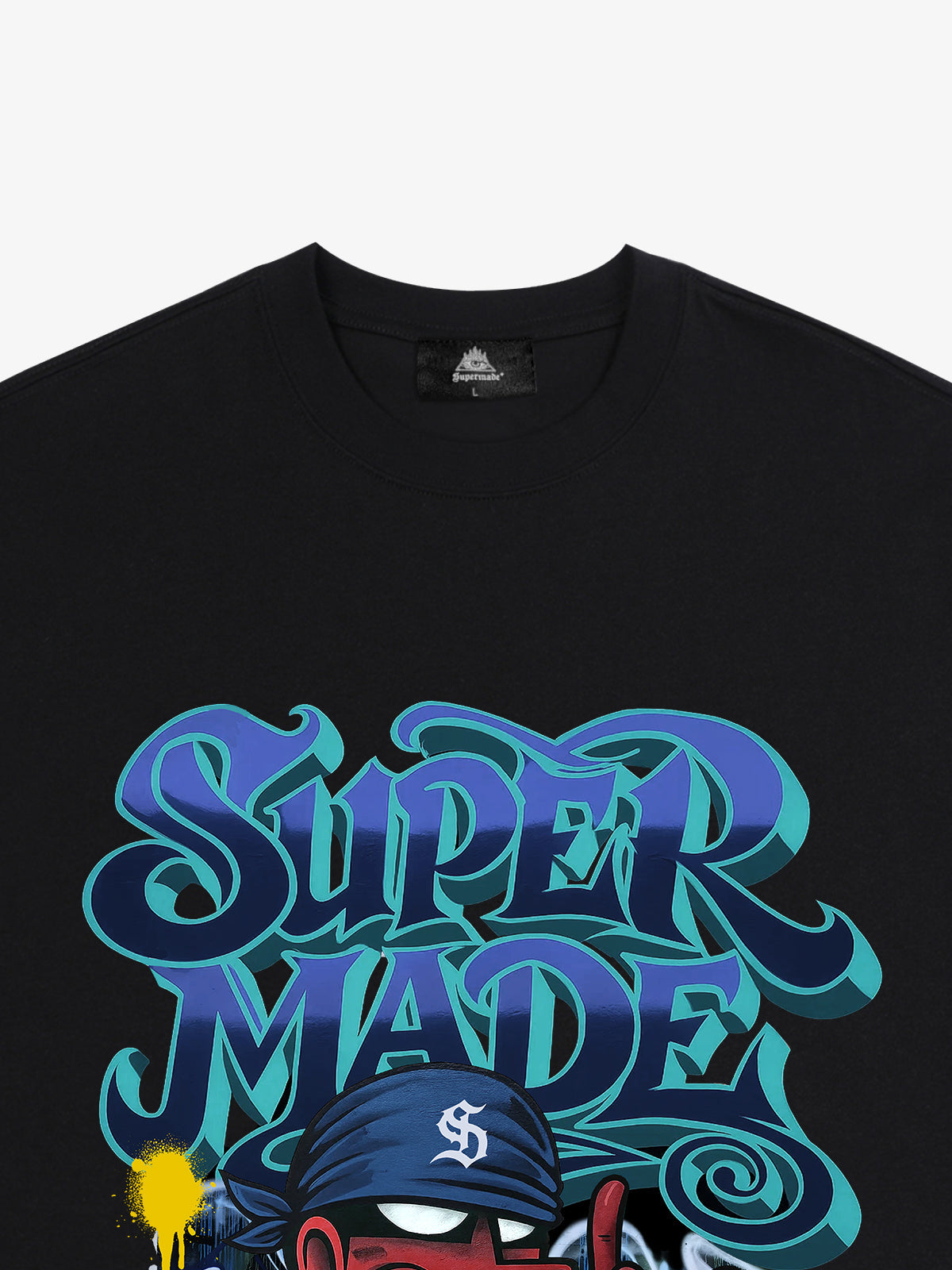Bold Graphic T-Shirt for Streetwear Enthusiasts 