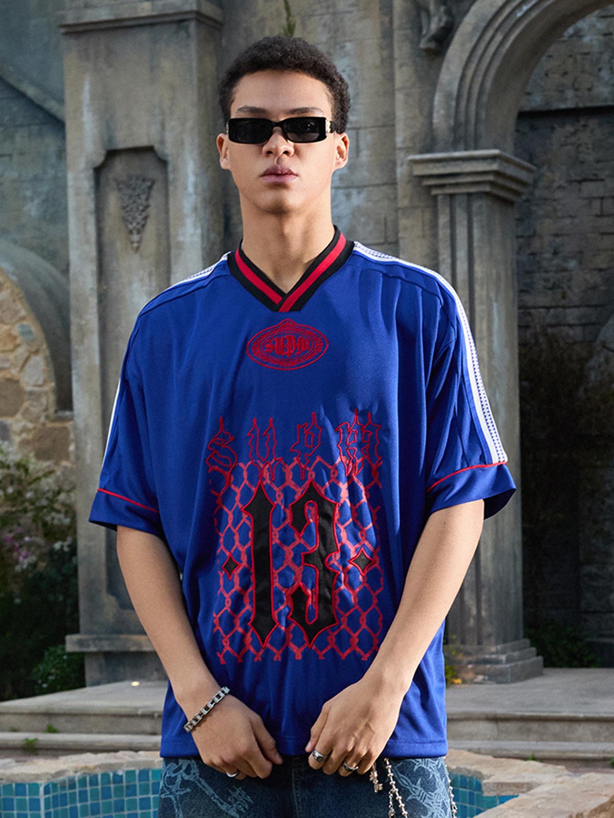 Supermade Color-Blocked V-Neck Embroidered Jersey Short-Sleeved 