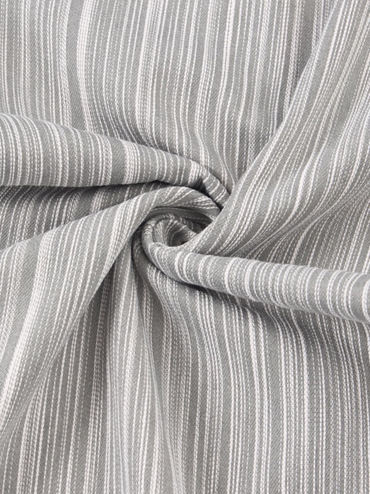 Stylish Wide-Leg Trousers with Vertical Stripes for Modern Fashionistas 