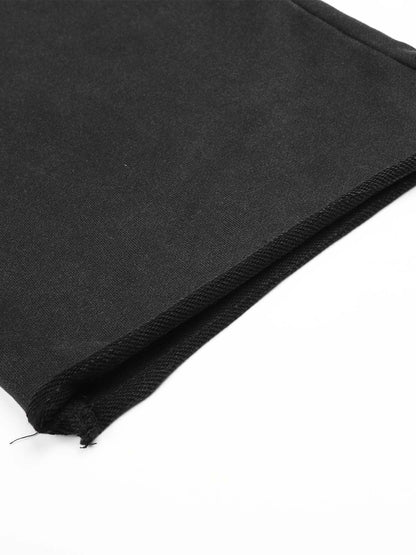 Gewaschene, bestickte Hose mit Ösen und Nieten